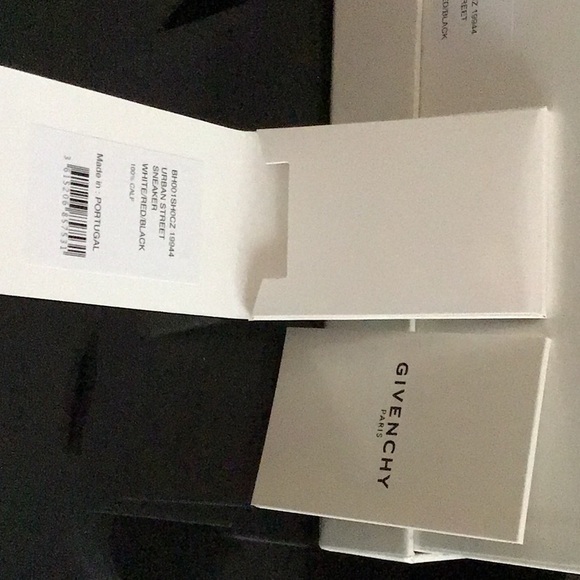 Givenchy leather sneakers - Picture 6 of 8